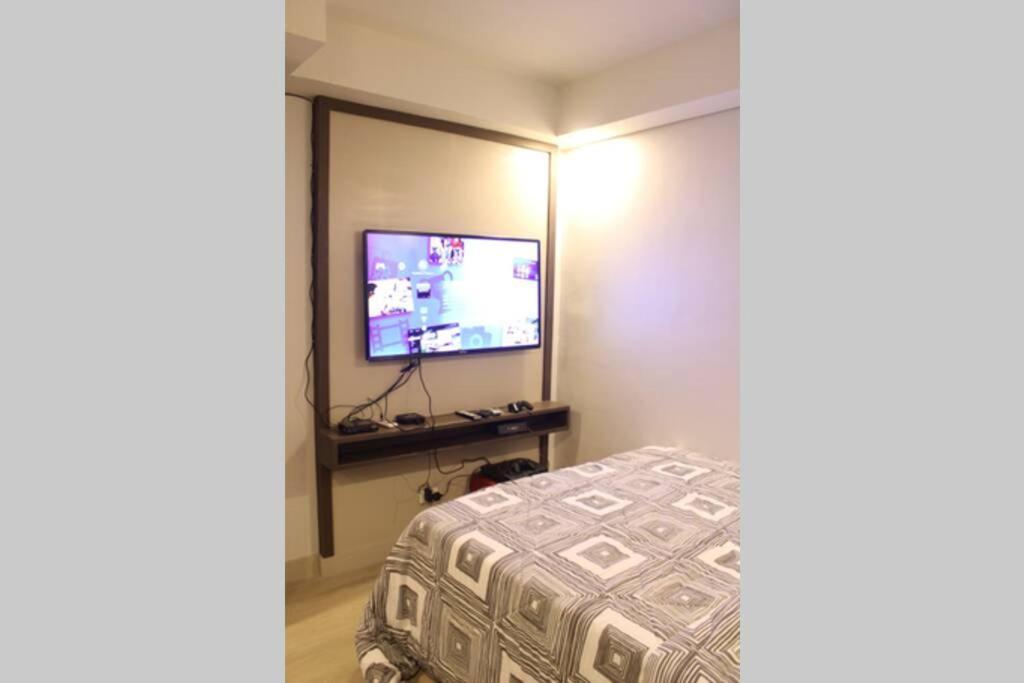 A2J Luxury Bgc Balcony Suite Near Sm Aura Taguig Manila Exterior foto